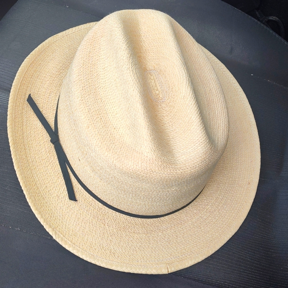 Sunbody Hat size 8 (64)